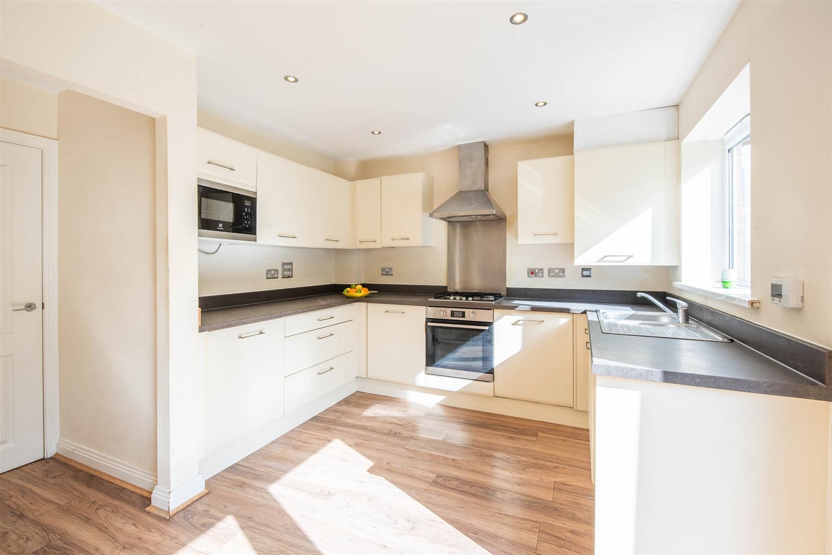 3 bed property in Cleveland Road, Leyland